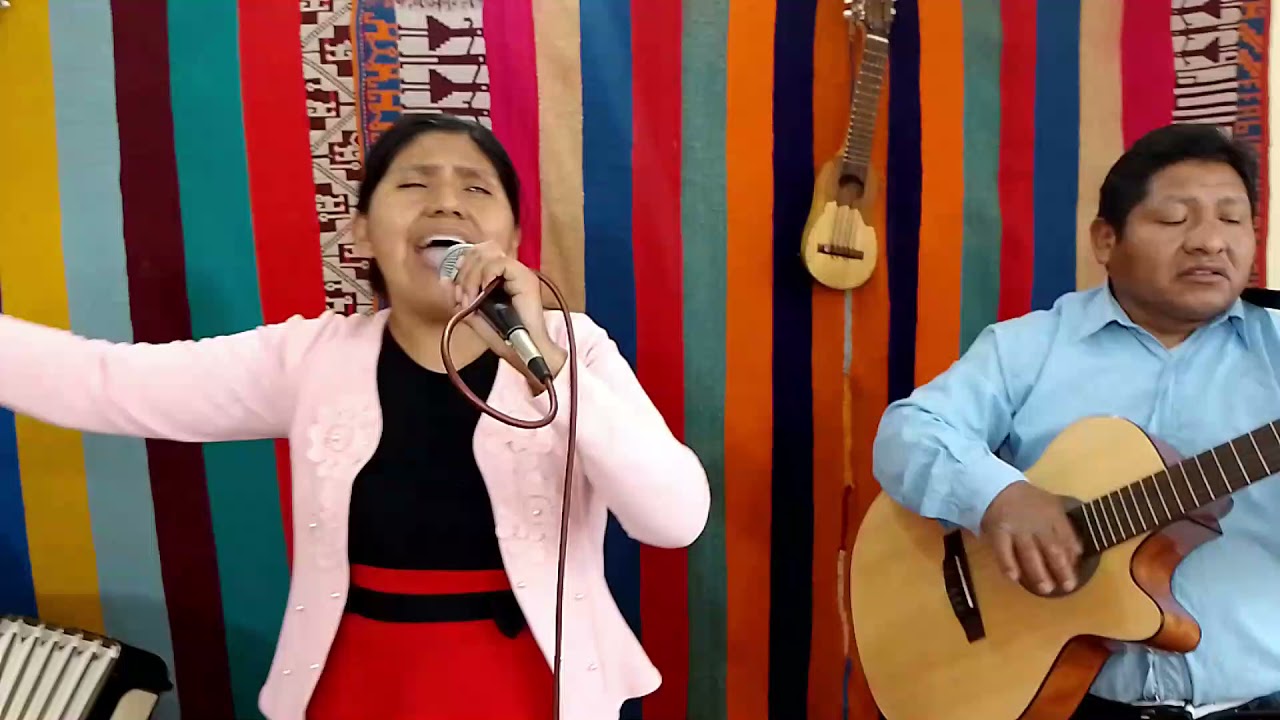 Himnos quechua enganchados canta hermana Doris