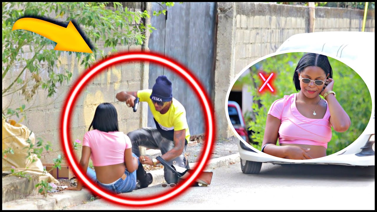 Por aparentar lo que no era le quitaron lo poco que tenia mira el final