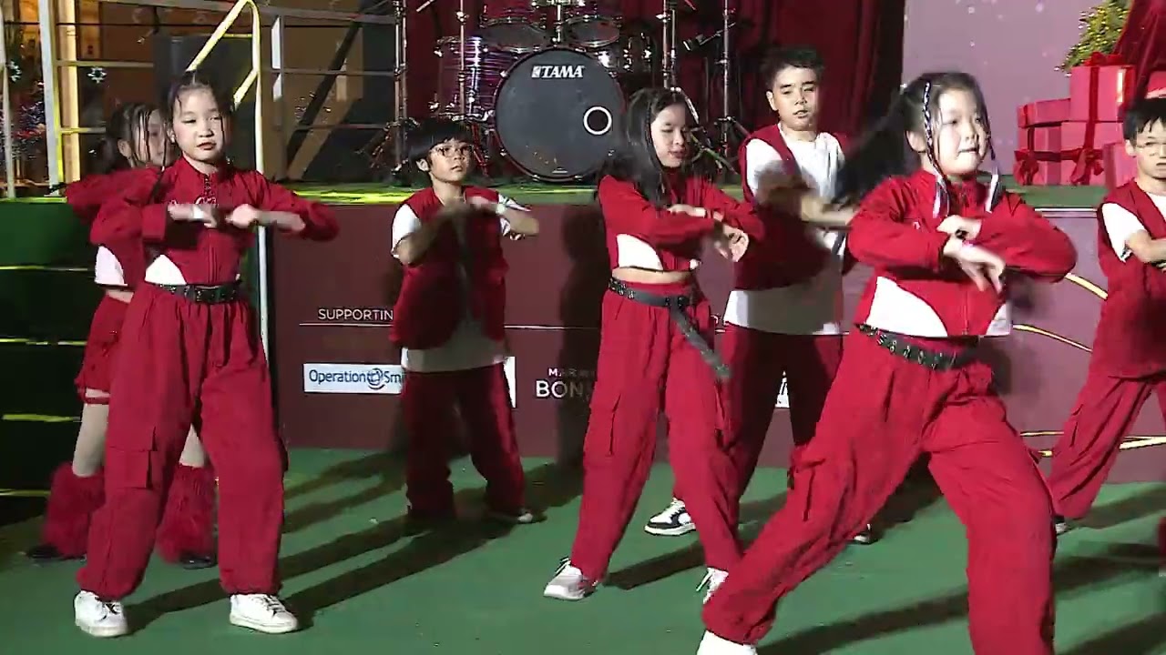 Pump it up + Hiphop - CLB Bông Hoa Nhỏ