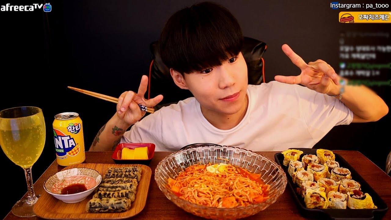 스쿨푸드 모짜치즈계란김밥에 쫄면 김말이까지 먹방 MukBang Eating Show [파투]