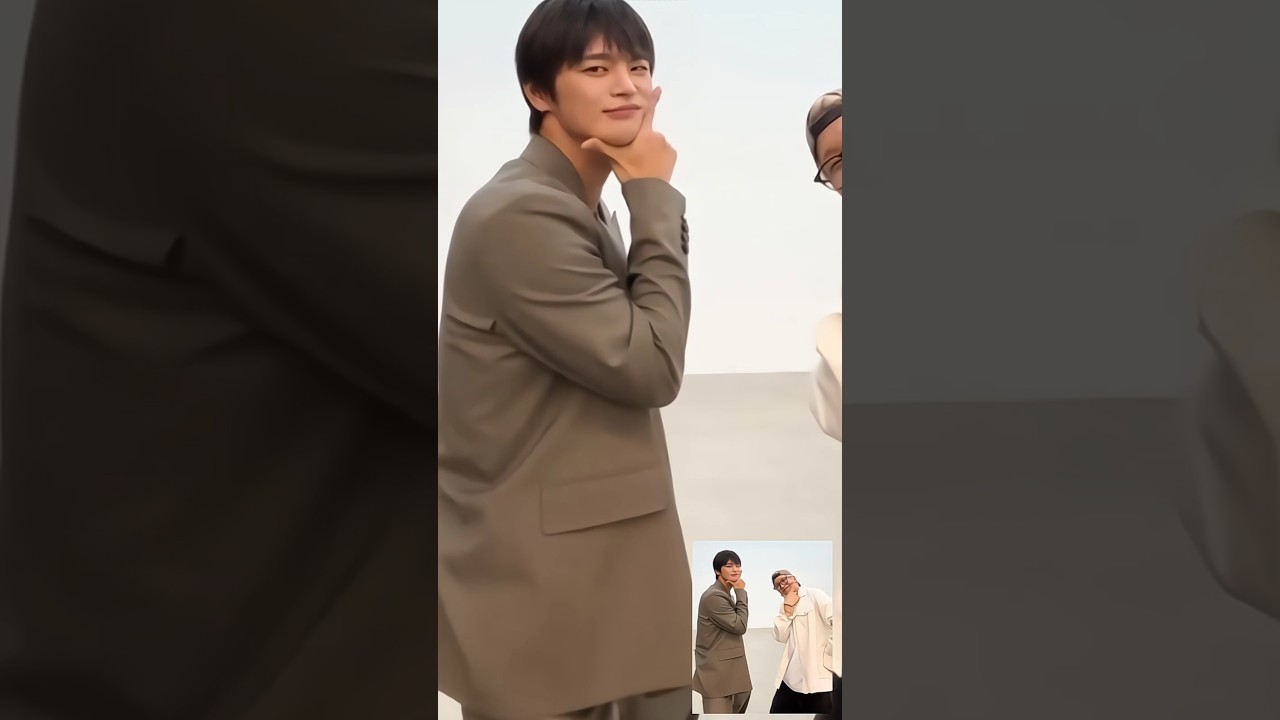 Seo In Guk dances so well 😍