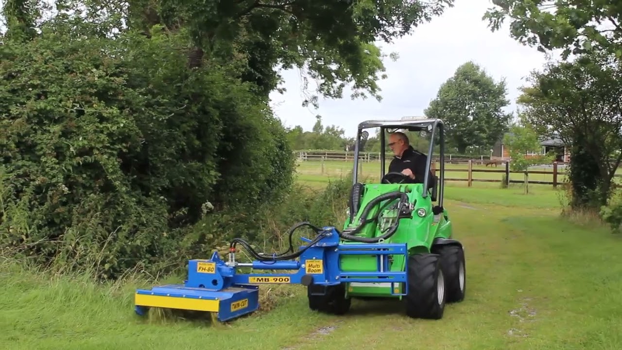 Slanetrac FH80 sur MB900 – Broyeur à Fléaux par SARL Gillet