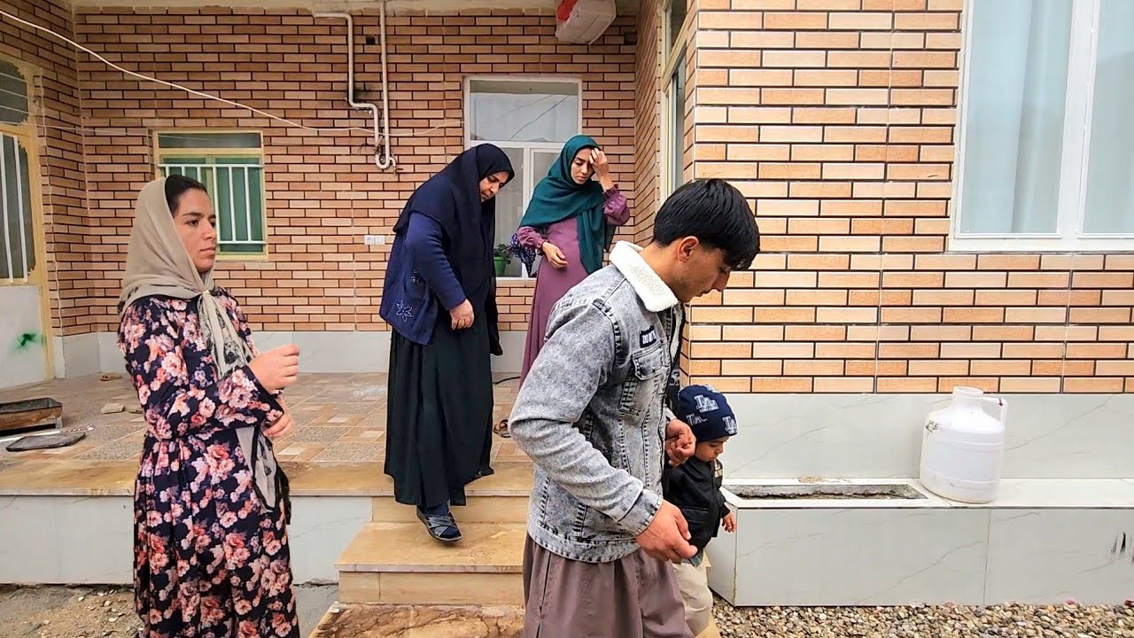 A mother's warm meeting with her daughters 👨‍👩‍👧‍👧 and sewing a mother's dress for Abu's wedding 👗