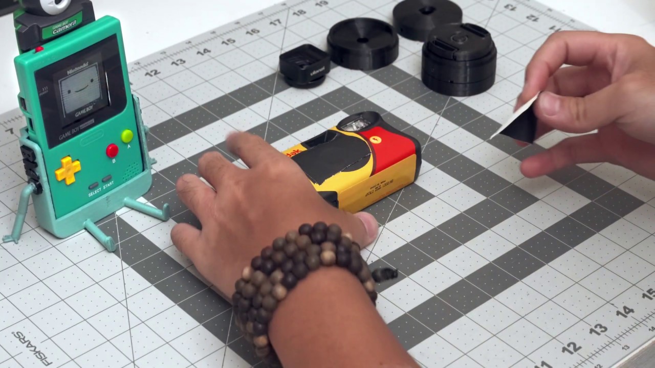 Kodak FunSaver Disposable Camera Disassembly | Lens and Film removal