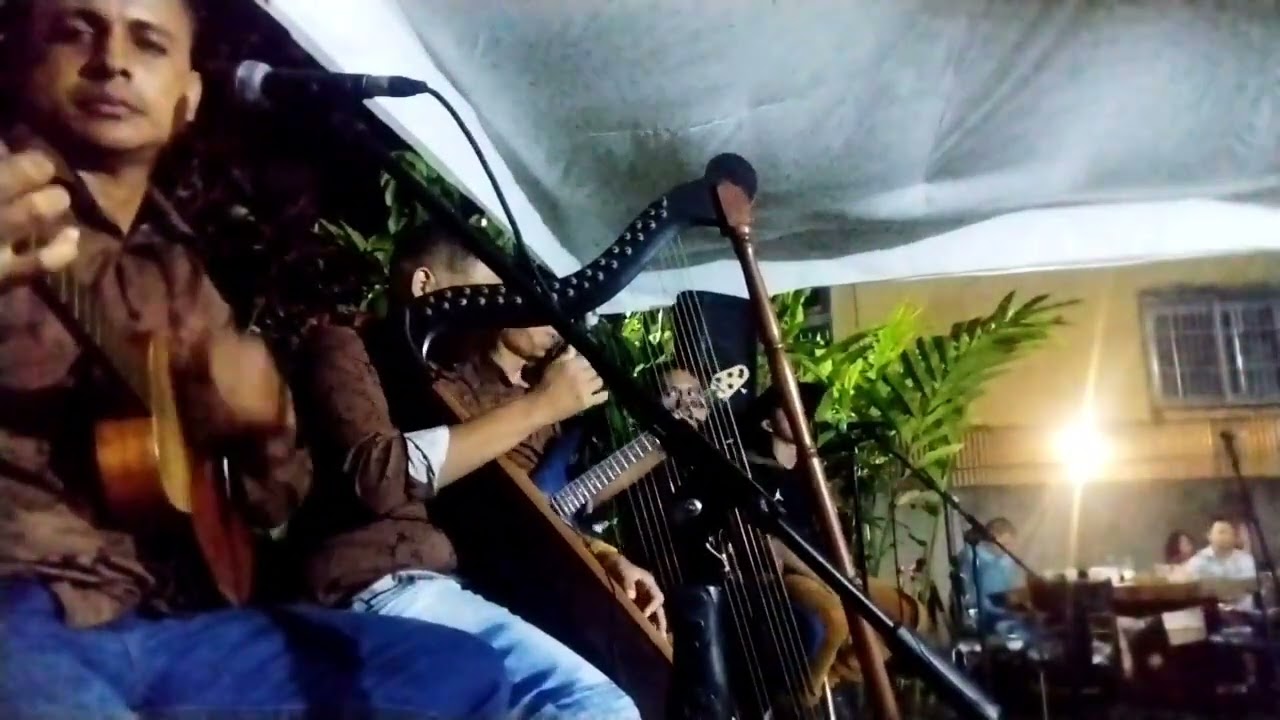 Wilfredo Vegas y La Agrupación los Corceles en Vivo