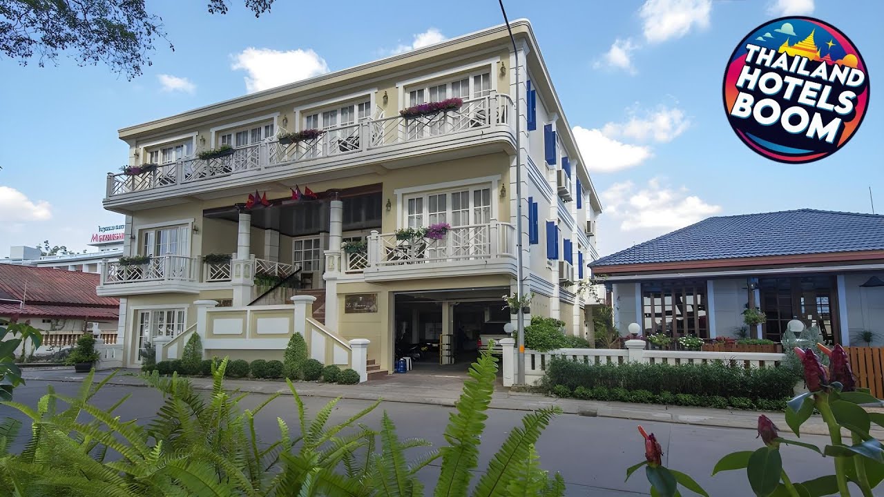 Le Bouton Dor Boutique Hotel | Nakhon Phanom, Thailand | Hotel Review 🏩