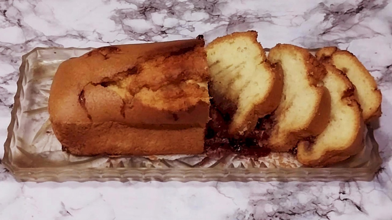 الحمد الله الكيكة مابظتش حقولك كل اسرار الكيك علشان يطلع معاكى كيك هش طرى لذيذ ناجح و ماتهبطش