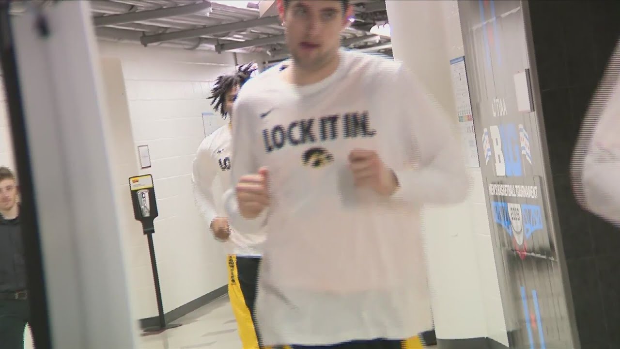Iowa men's basketball defeats Maryland in Big Ten Tournament, 75-64