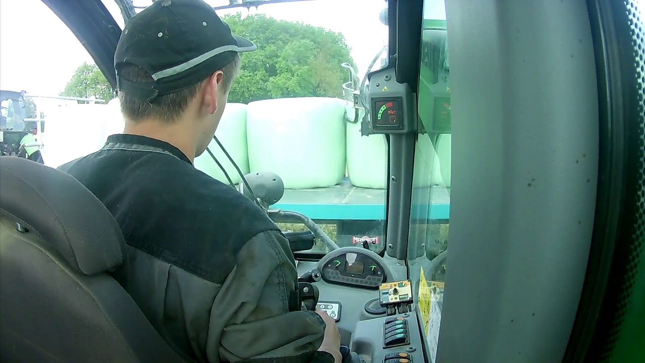 ramassage des bottes d'enrubannage [GoPro]