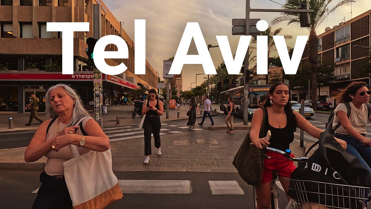 Capturing Tel Aviv’s Atmosphere: Streets, Squares & Sunsets