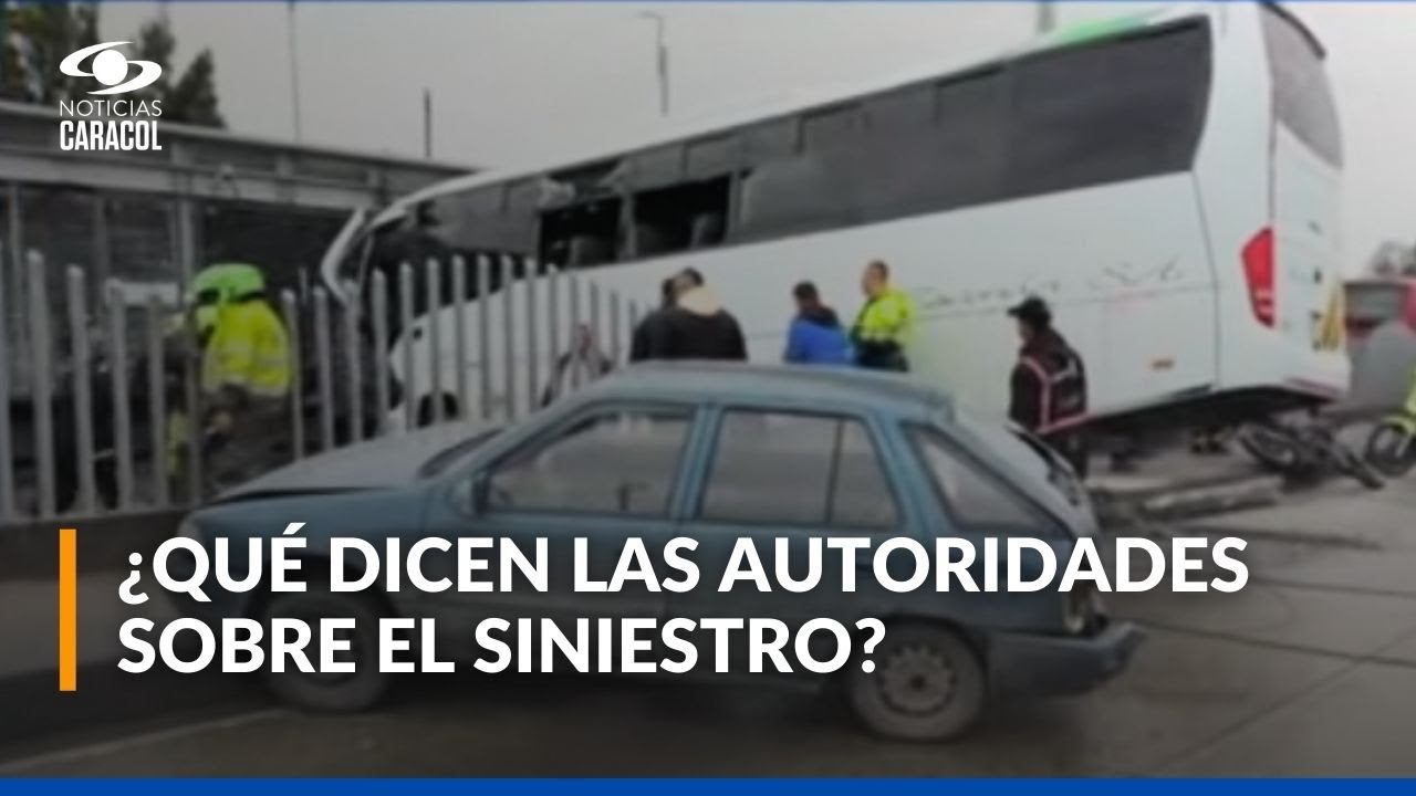 Grave accidente en Bogotá: bus y carro chocan, rompen barrera de TransMilenio