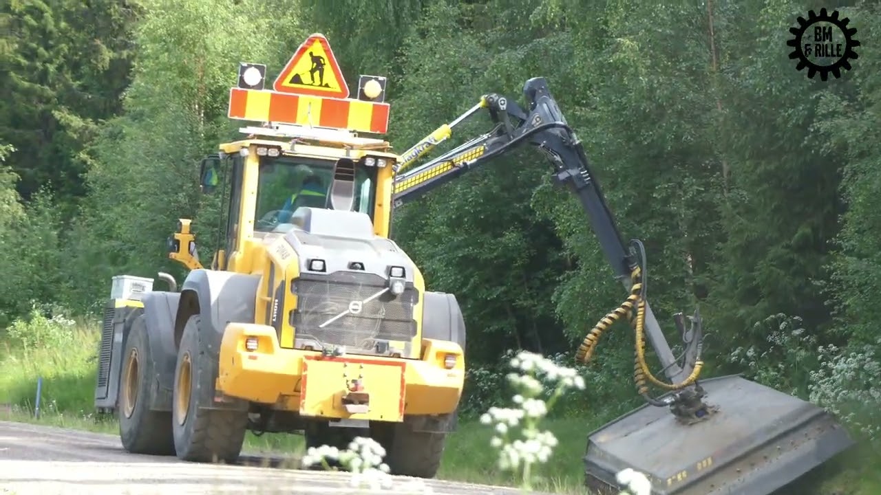 Volvo L110H + L90H with Buskröjare / Bushcutter