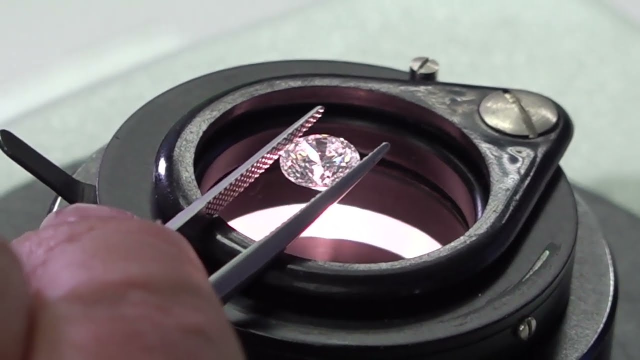 4. Viewing a gem using a microscope