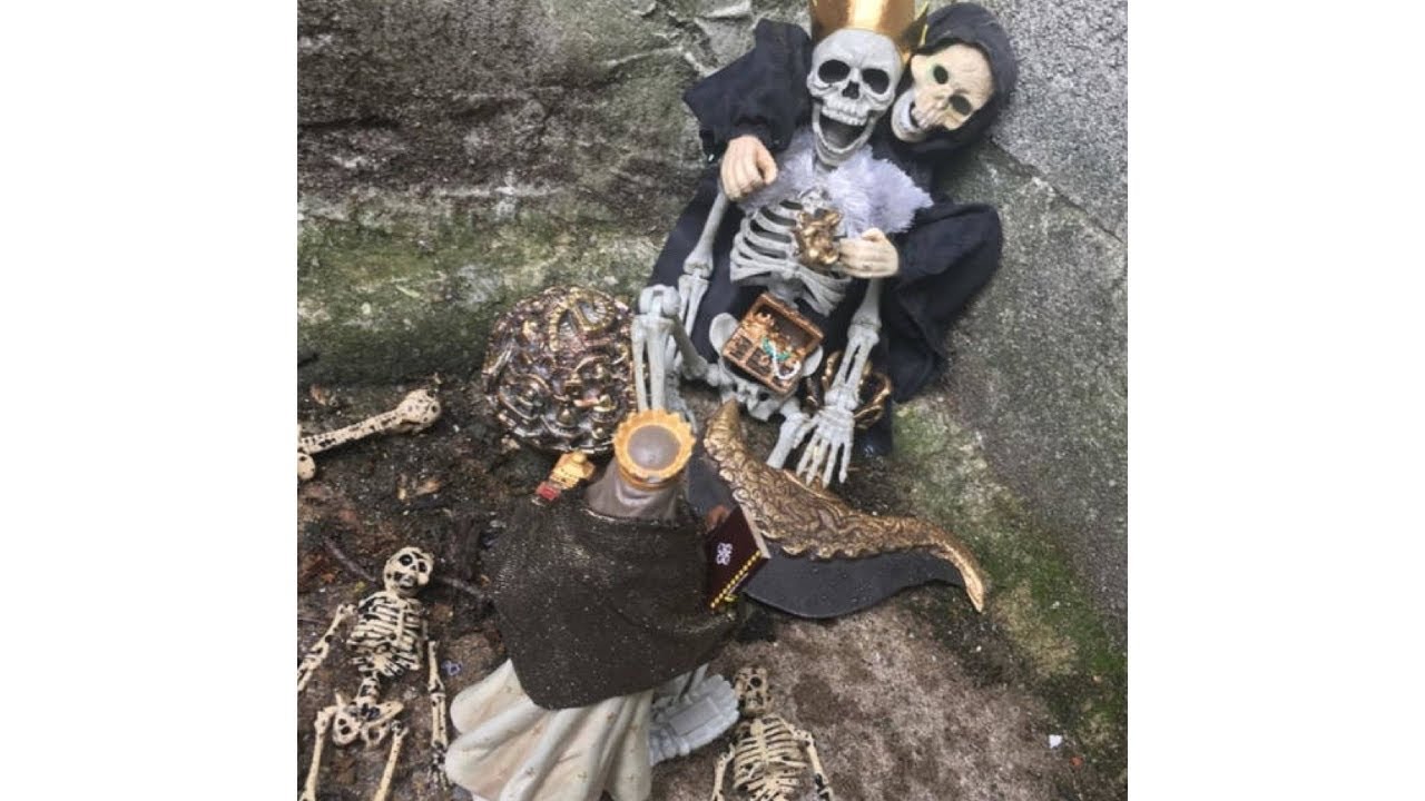 Estee Nack & Sadhugold - CurbCopernicus