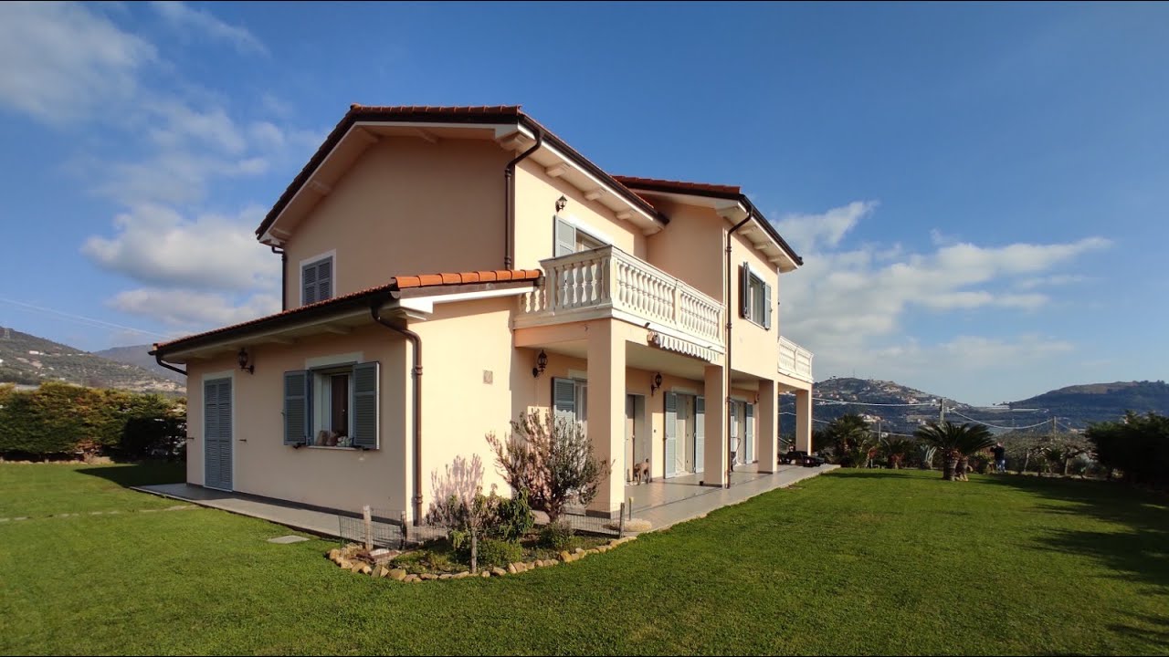 Villa Splendida di recente costruzione in Arma di Taggia