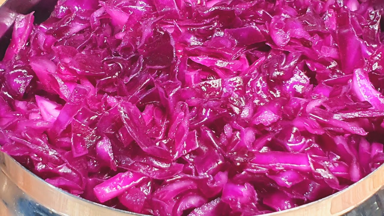 סלט כרוב אדום של מסעדות מהיר Red cabbage salad from restaurants