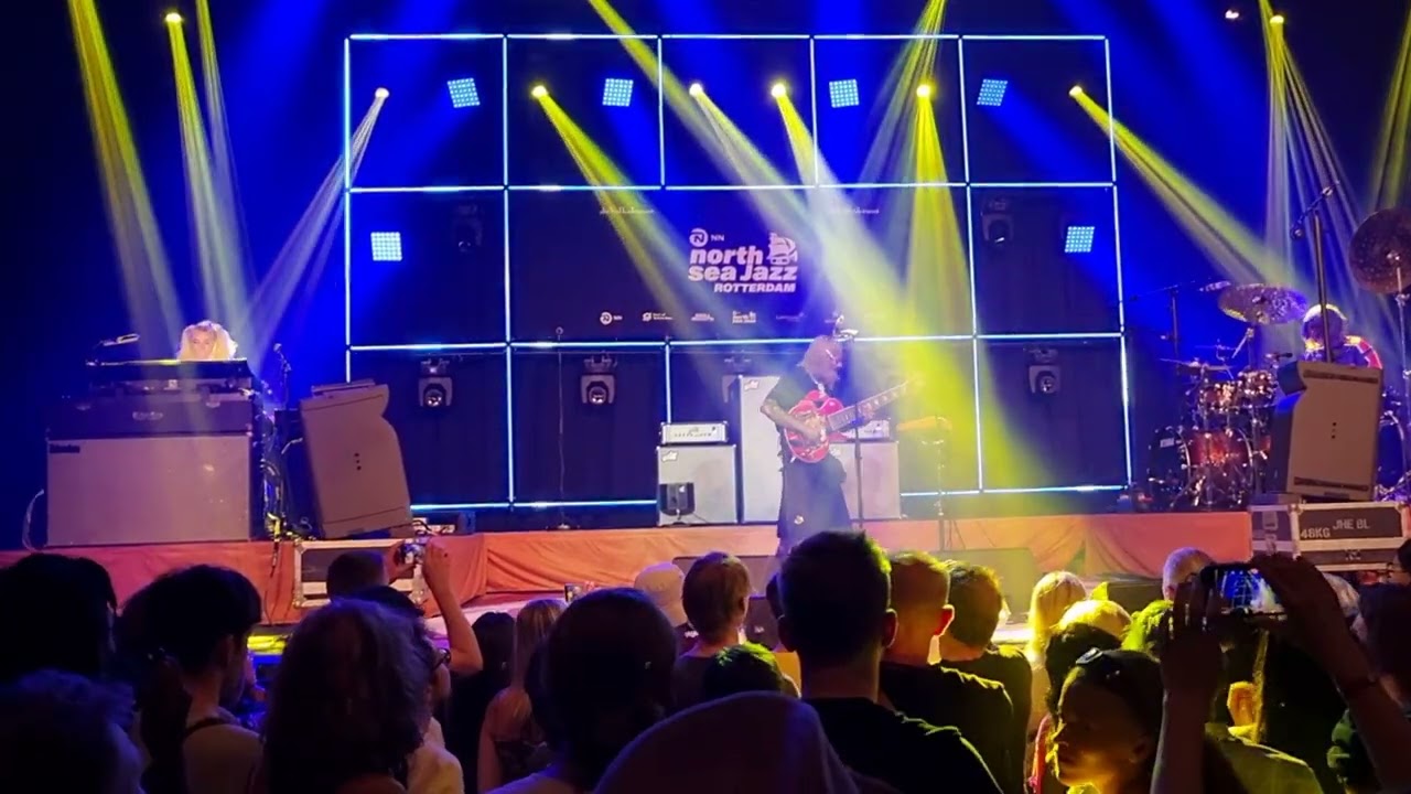 DOMi & JD BECK feat. Thundercat - NOT TiGHT /// Live 