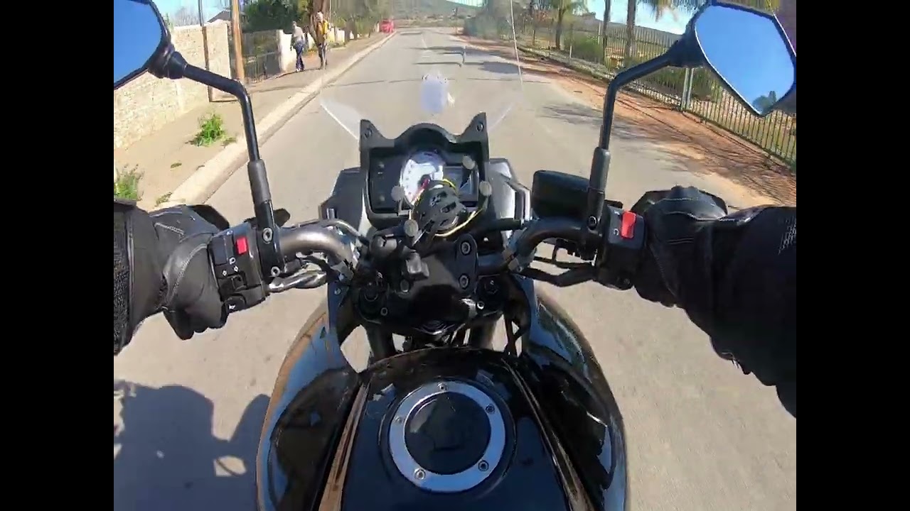 SYM NHT 200 ON VERSYS 650