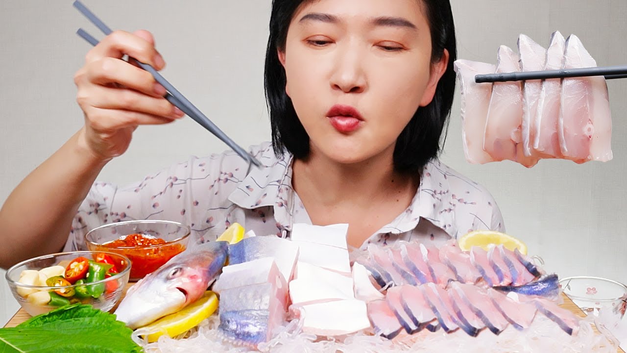 ASMR 꼬~~~소한 병어회 먹방 리얼사운드 RAW SILVER POMFRET BUTTER FISH MUKBANG EATING SHOW