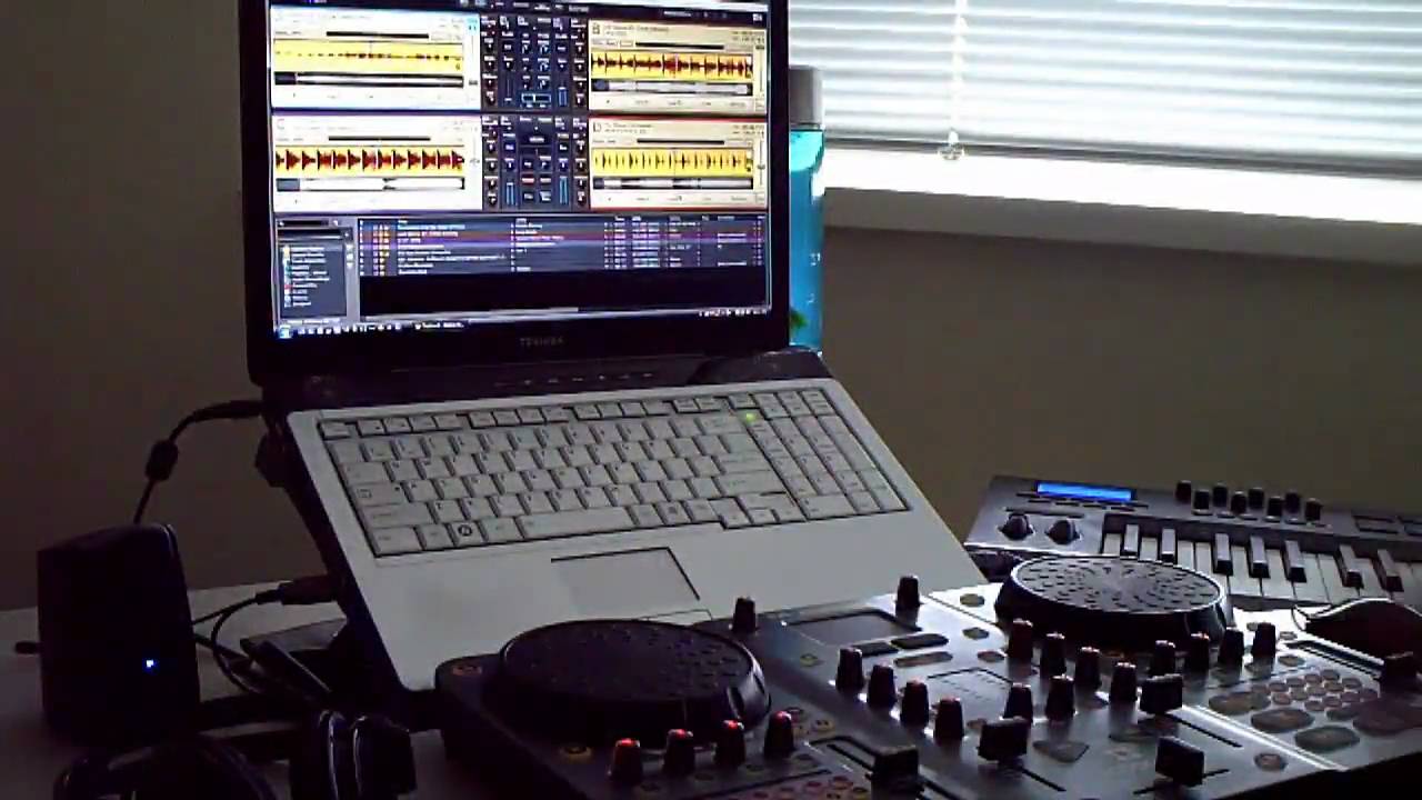 Traktor, Torq, Virtual Dj and Deckadance with the M-Audio Xponent
