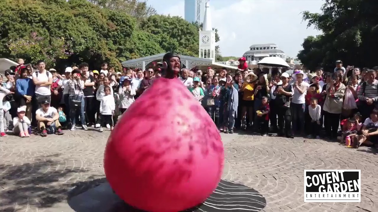 Otto - Street clown, comedy, giant balloon