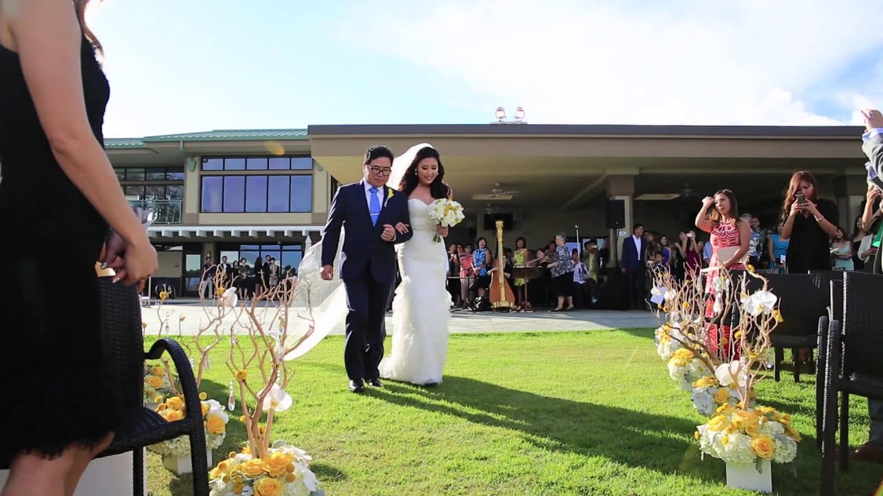 Hawaii Wedding, Oahu Jennifer + Daniel | Waialae Country Club Wedding