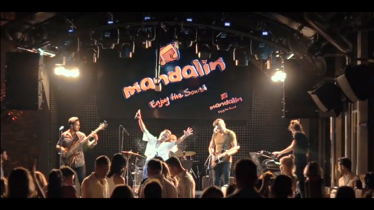 Yağmur Akoğlu - Bodrum Mandalin Performansı