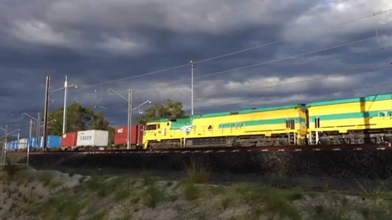 *Rare* CEY's lead failed container train into Gosford passing loop - 24/3/15