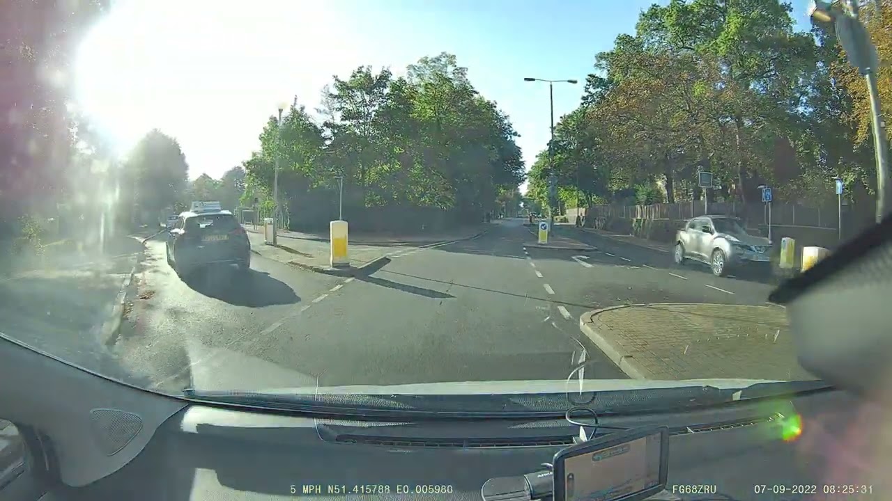 Driving Test 7/09/2022 08:10 @ Bromley Test Centre 1st Time Pass With Just One Driver Fault.