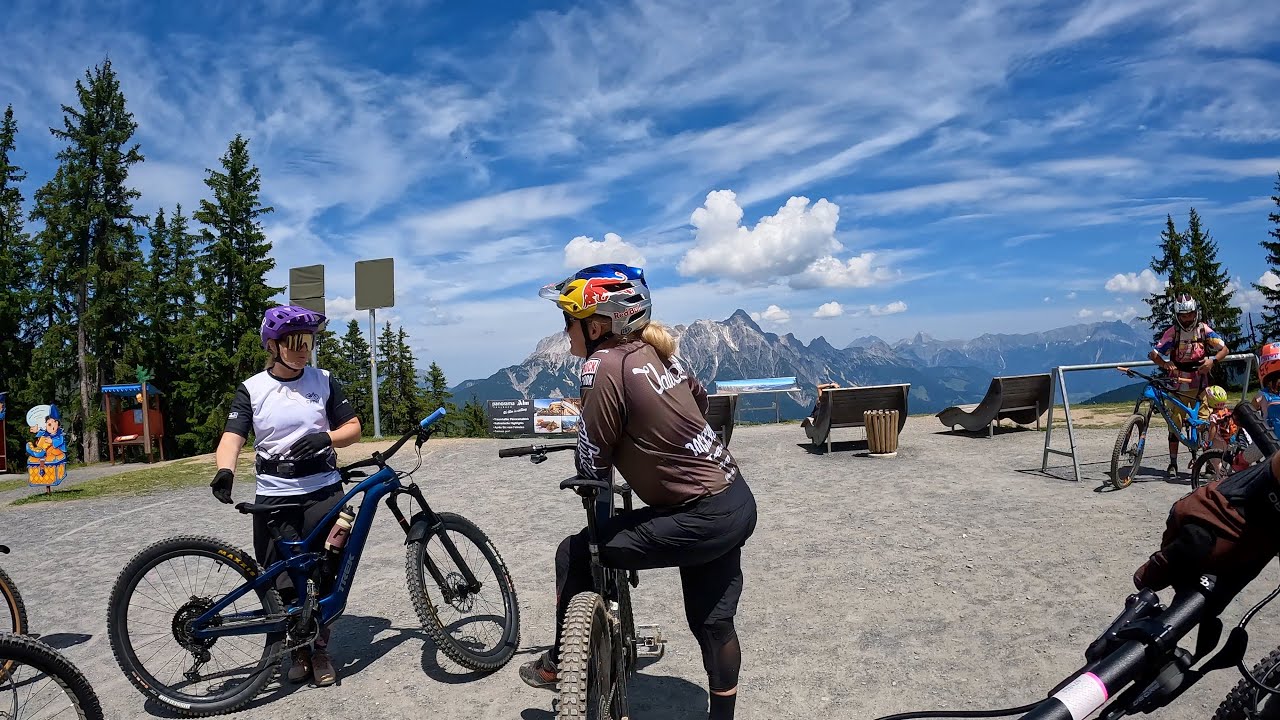Ride with Vali Höll @ Glemmride - Crash!!