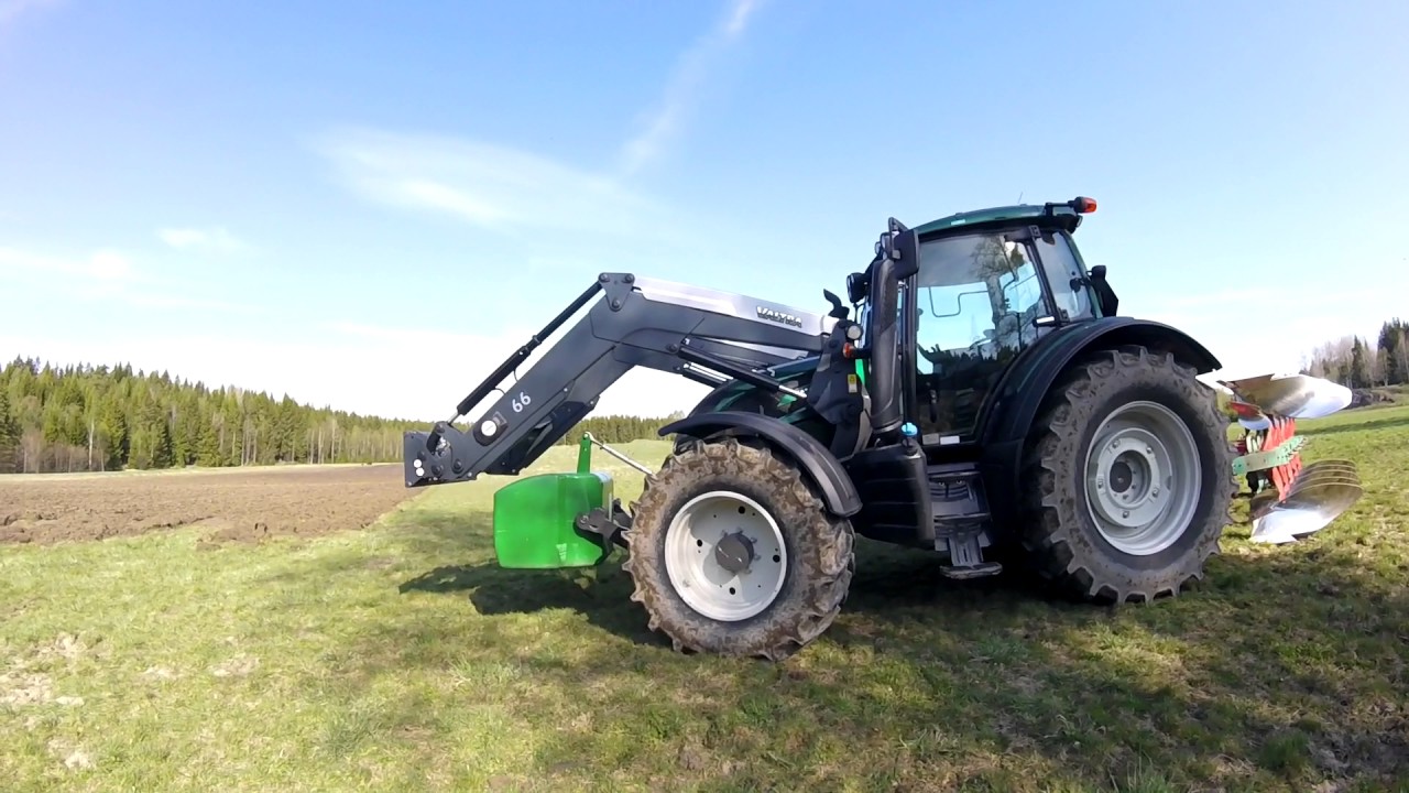 Valtra N174 Spring ploughing pt.2