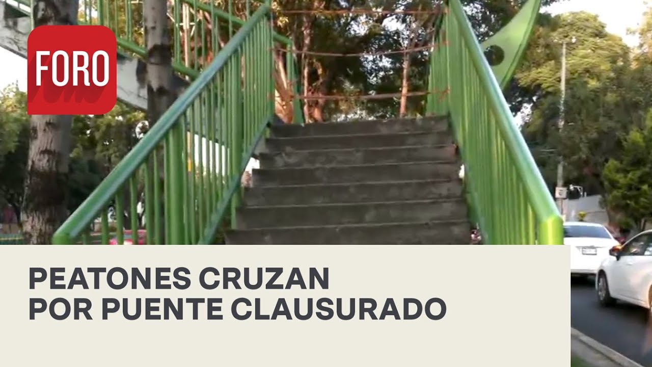 Peatones usan puente clausurado en Viaducto, CDMX - Expreso de la Ma&ntilde;ana