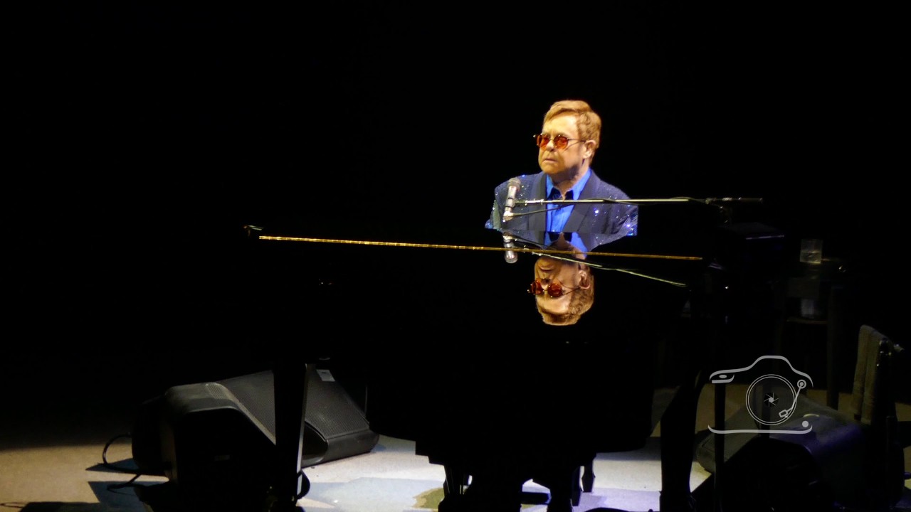 Elton John at Save-On-Foods Memorial Centre: Rocket Man