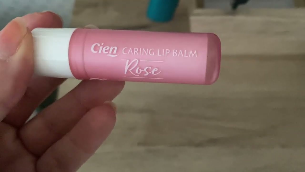 Recensione Cien Caring lip balm rose