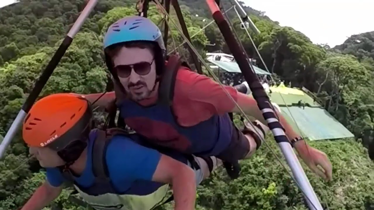 Saltando de asa deltas no Rio de Janeiro