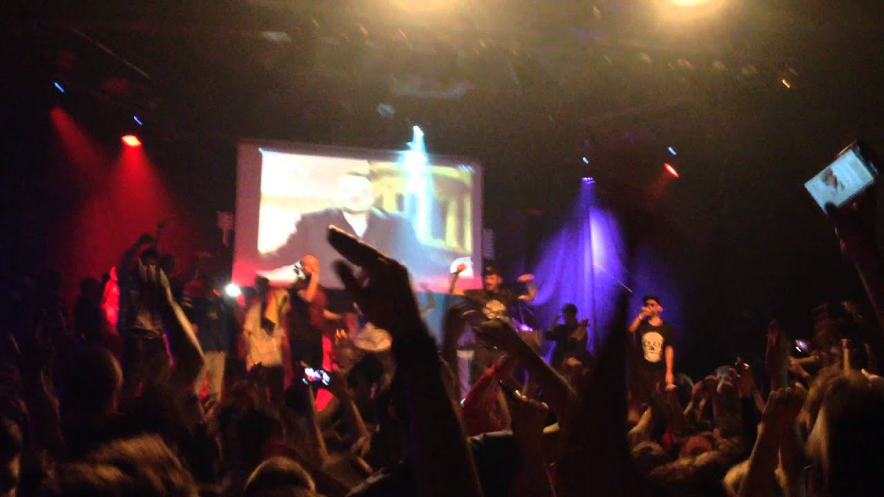 KI&Scaron;A METAKA -  Namazan u kocki Live @ Tvornica Kulture 25.04.2015