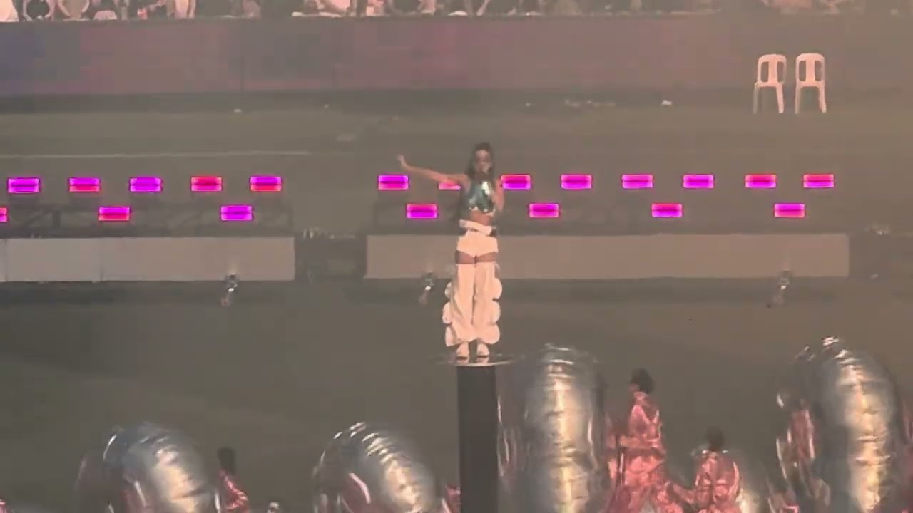 Katy Perry ft. Tina Arena LIVE at 2024 Toyota AFL Grand Final in Melbourne at the MCG.