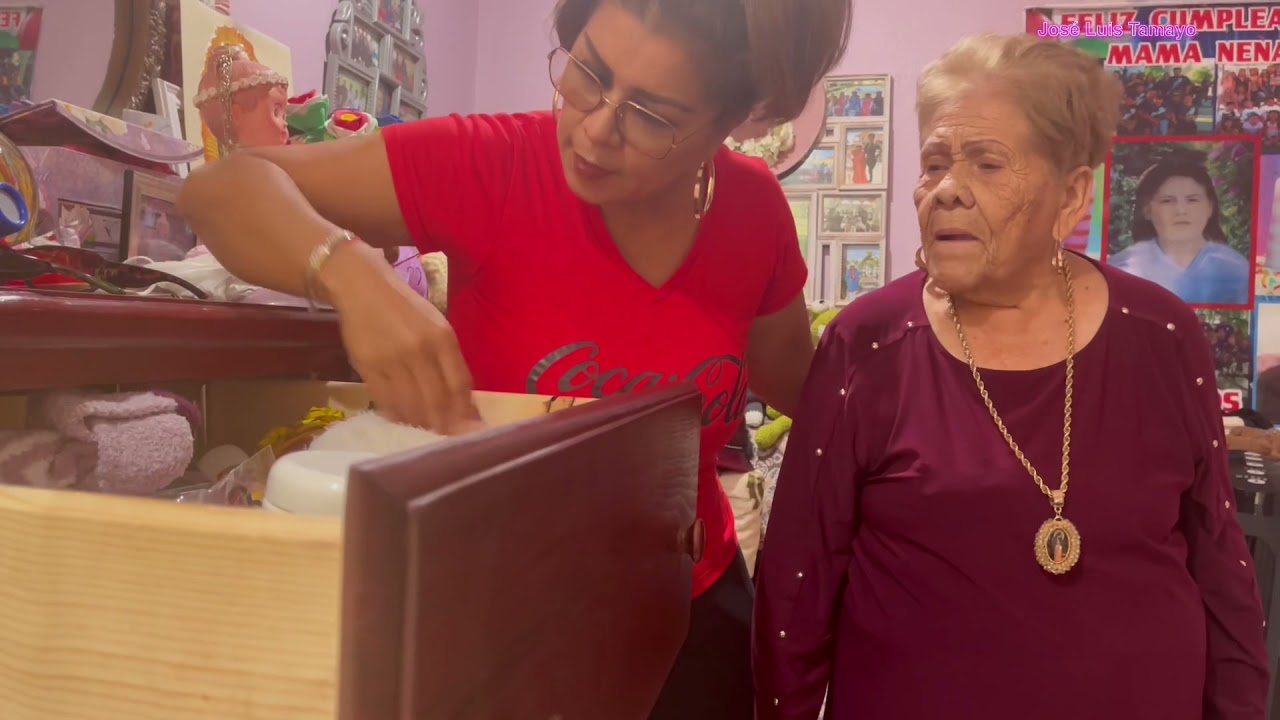 MANENA ELLA SALIÓ 💜👵💜👵💜💜💜👵💜👵👵💜💜💜