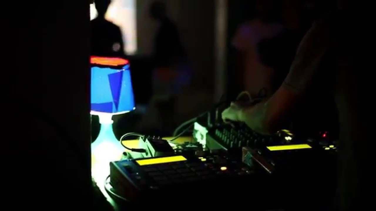 Walter Gross & Tenshun (live @ biotexnia 03.06.2015)