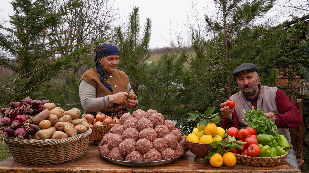Печём Деревенский Пирог С Мясом И Зеленью...🌿🔥