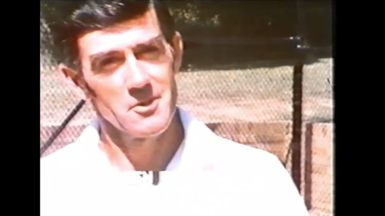 The backhand, a tennis lesson by Ken Rosewall (edited in spanish)