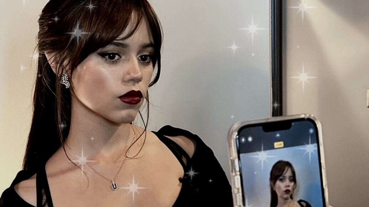 ✰