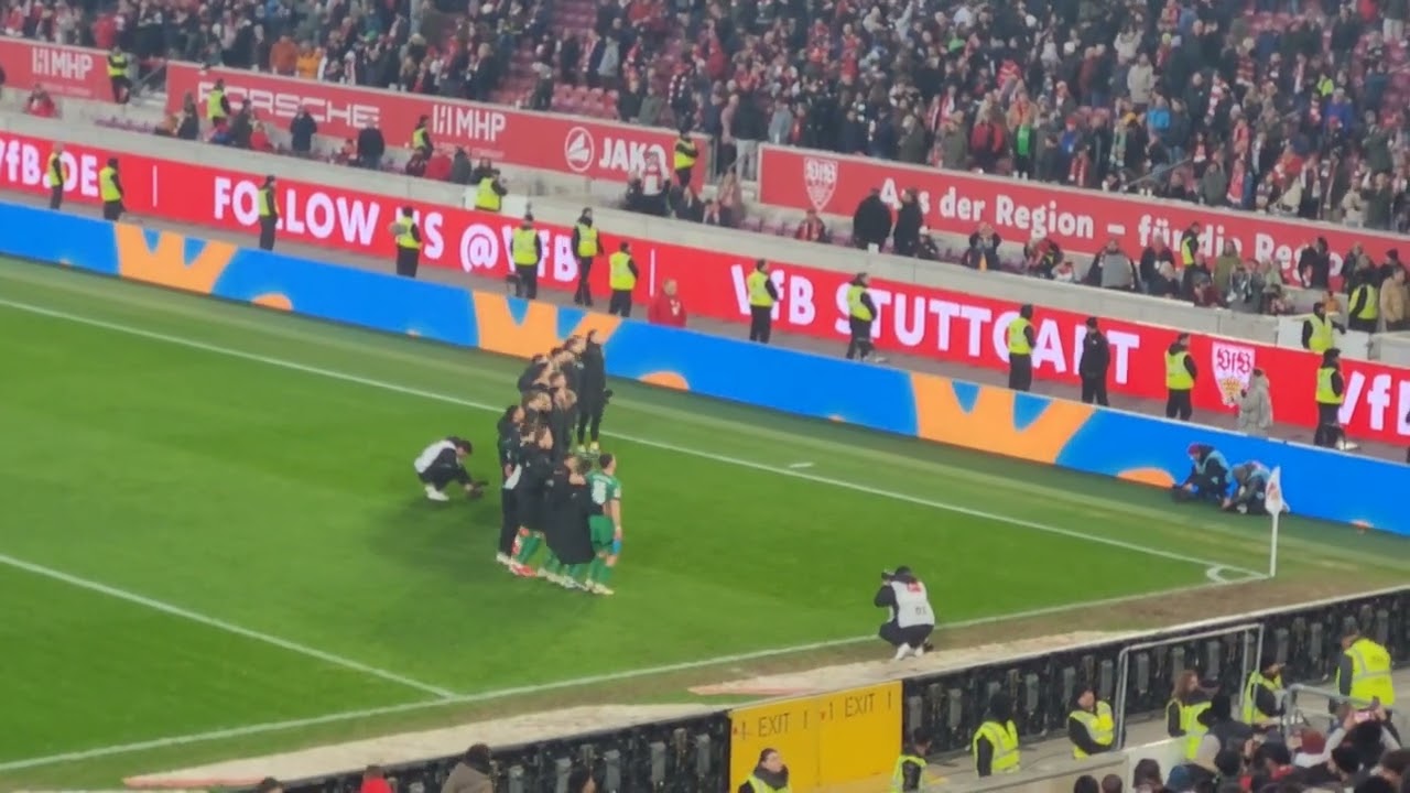 Gladbacher feiern Auswärtssieg in Stuttgart mit Mannschaften😵‍💫 #borussiamönchengladbach #VfB