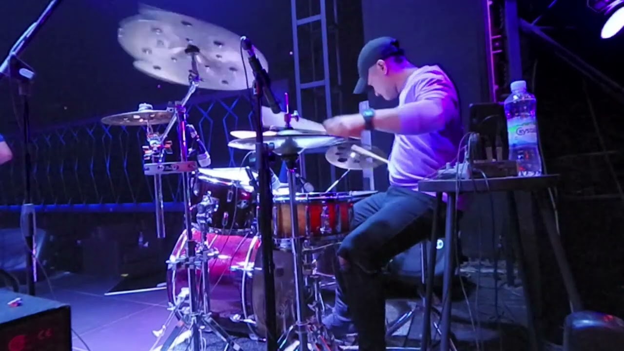 California King Bed By Rihanna (Drumcover)