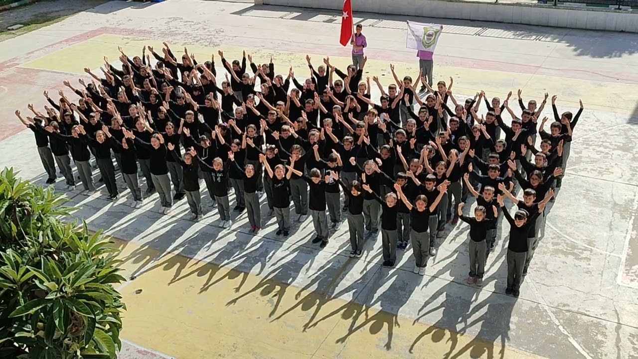 Şehit Şenol &Ouml;zbay Ortaokulu Atamızı Anma ..