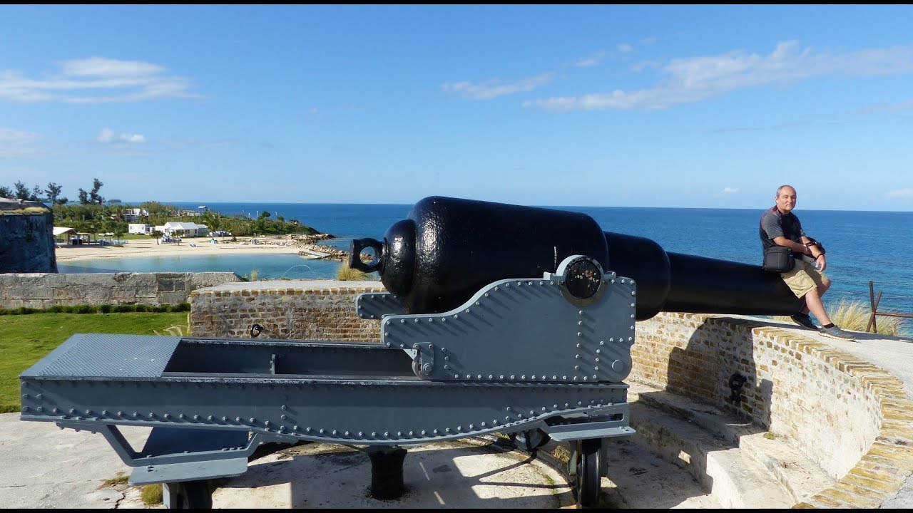 OUTSIDE TOUR - NATIONAL MUSEUM OF BERMUDA - ROYAL NAVAL DOCKYARD - SANDYS PARISH - BERMUDA