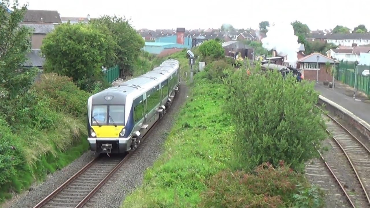 4003 passing Whitehead Railway Museum