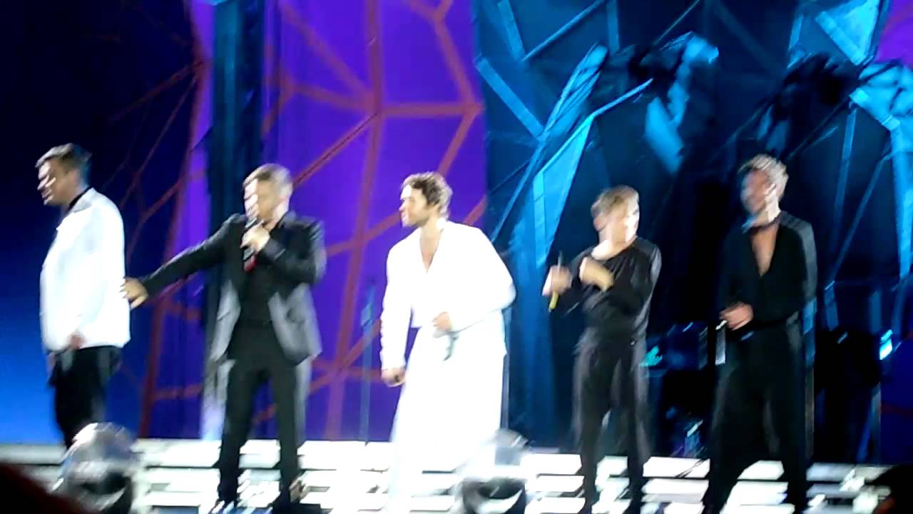 Take That Progress Live 5 piece chat - wembley July 2nd.MOV