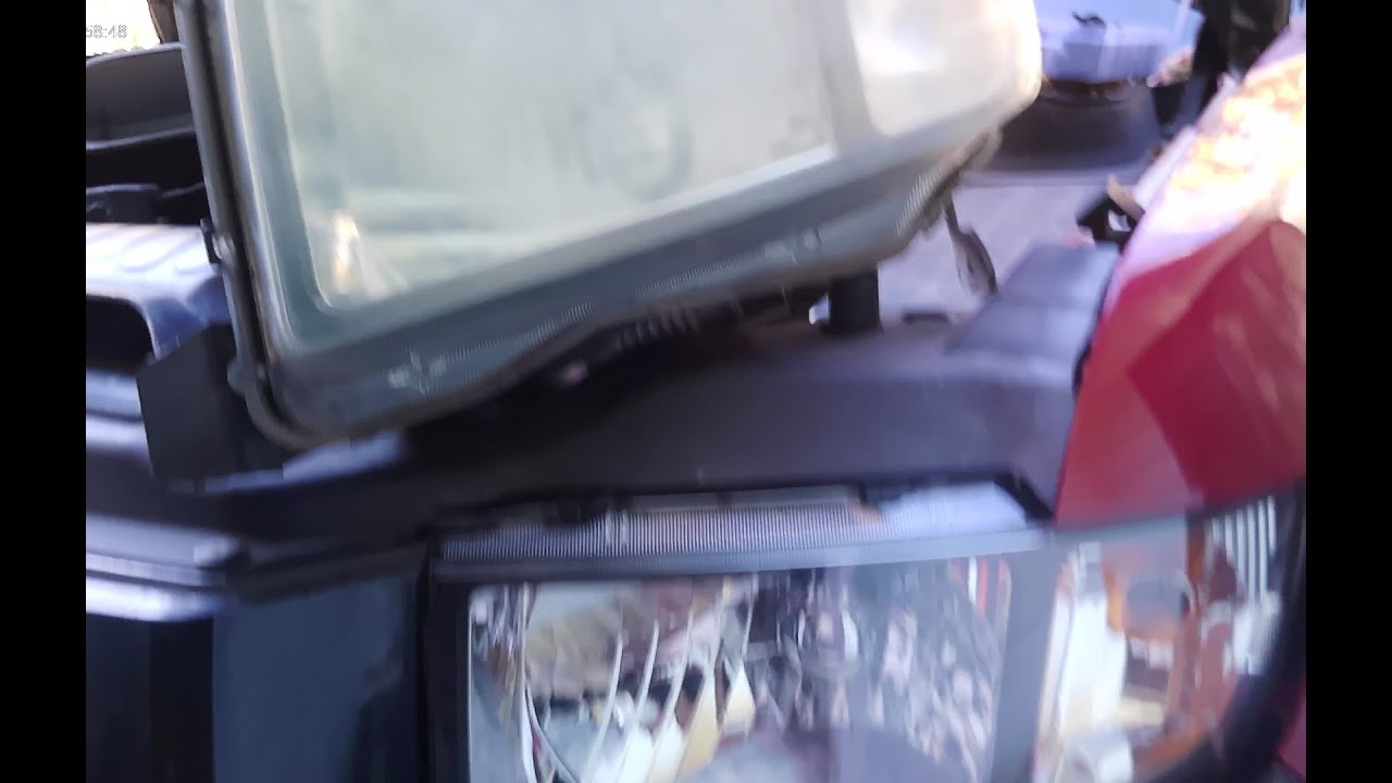 Dim Headlights? 2006 Honda Ridgeline Headlight Replacement
