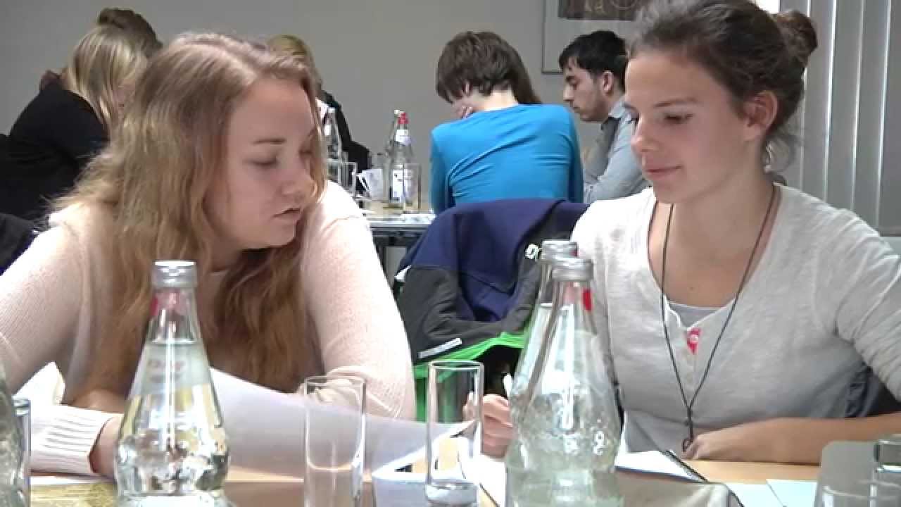 Lernort Archiv - Sch&uuml;ler besuchen das Rheder Stadtarchiv